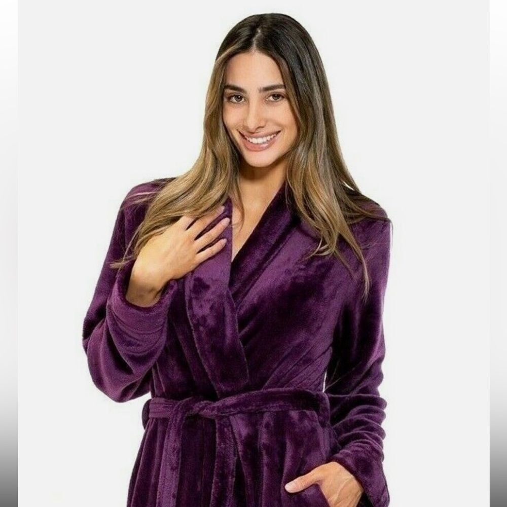 Ultra Soft Women's Robe - Picture 2 of 4